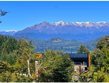 LOTE EN BARRIO CERRADO CON VISTAS AL LAGO Y C